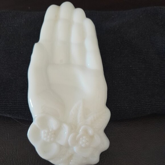 VTG Avon Milk Glass Trinket Hand Dish - Picture 1 of 3
